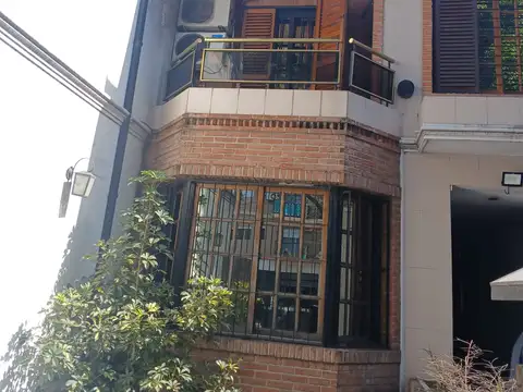 Depto Tipo Casa en Venta de 4 ambientes