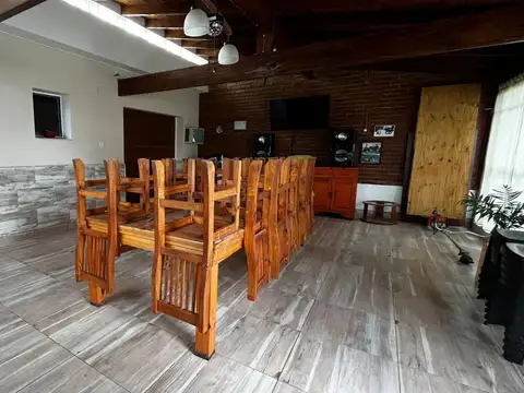 Casa en Venta con 1 cochera