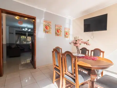 Casa 7 ambientes Avellaneda