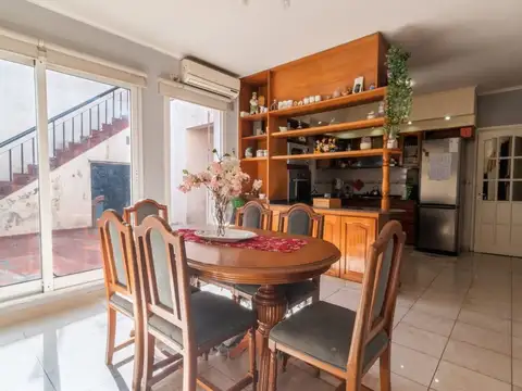 Casa 7 ambientes Avellaneda
