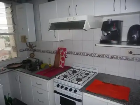 DEPARTAMENTO DE 2 AMB A METROS DE AV CARABOBO Y DIRECTORIO SUBTE Y MEDIOS DE TRANSPORTE
