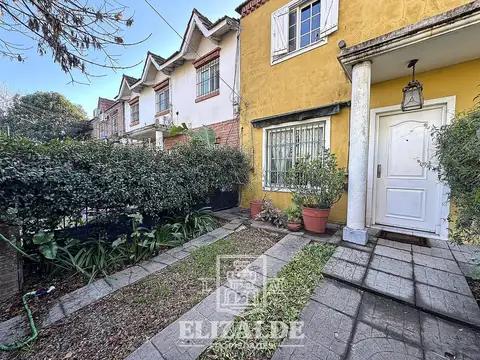 Emilio Zola y Padre Acevedo - 3/4 amb con patio con parrilla - Venta