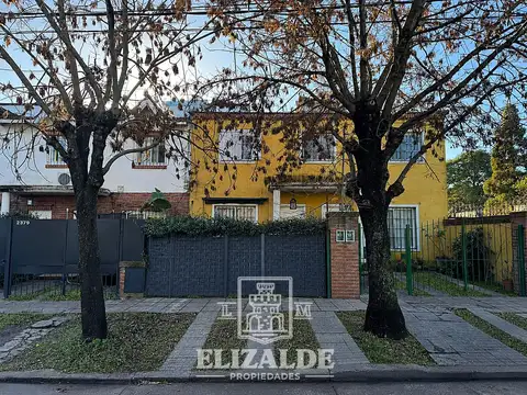Emilio Zola y Padre Acevedo - Duplex de 3/4 amb con patio con parrilla - Venta