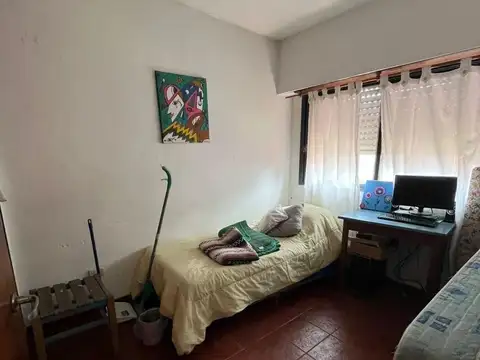 Casa Lote Propio 5 Ambientes en Venta en Boedo | 300 m² | Jardín, Pileta y Terraza