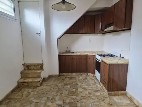 Depto Tipo Casa en Alquiler de 2 dormitorios
