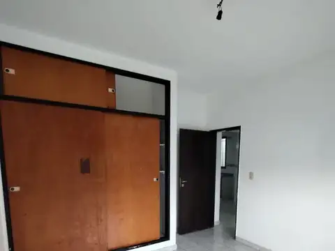 Departamento en Alquiler en Lanus Este, $ 620.000