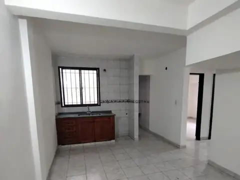 Alquiler de Departamento 3 AMBIENTES en plena estación de Lanús Este!
