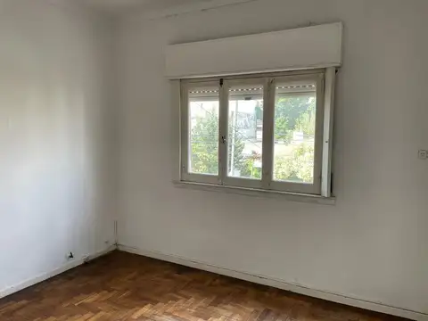 Alquiler PH 3 Ambientes en Primer Piso con Balcón en Vicente Lopez