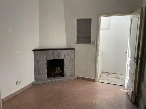 Depto Tipo Casa en Alquiler de 3 ambientes