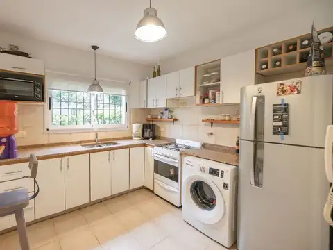 Casa en Venta en Adrogue, USD 153.000