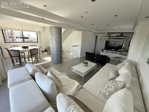 Excelente piso en triplex de 5 ambientes
