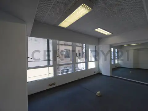 Oficina en Alquiler 1976 años