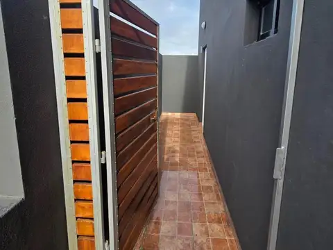 Depto Tipo Casa 3 ambientes con 1 baño