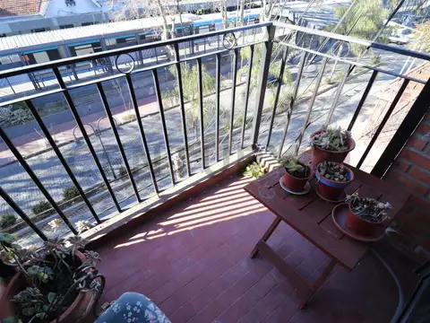 Brandsen 1100, Piso 2