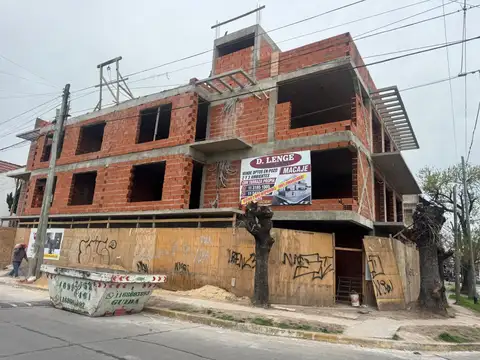 DEPARTAMENTO DE 2 AMB EN CONSTRUCCION FINANCIADO CON TERRAZA