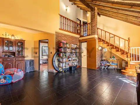 Casa en Venta con 1 cochera