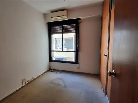 Oficina en Alquiler en Centro, $ 240.000