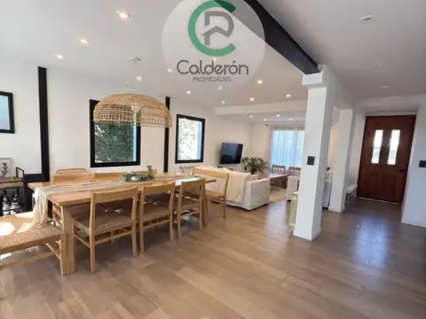 Casa 5 ambientes con 3 baños