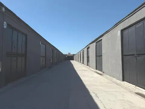 Galpon en Alquiler 13  mts Fondo