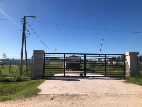 Leopoldo Marechal 800, Piso 0