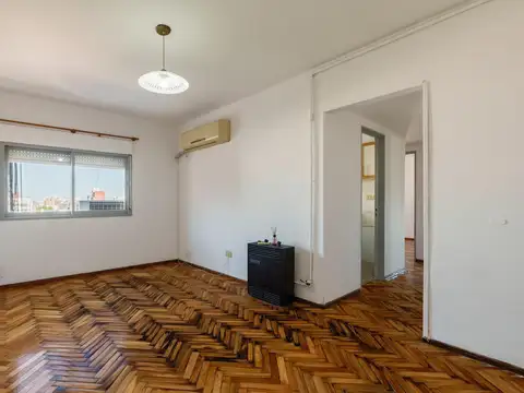 Departamento venta barrio Centro 2 Dormitorios luminoso contrafrente cochera