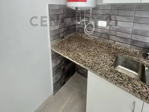 VENTA MONOAMBIENTE C/BALCON Y COCHERA A ESTRENAR. MARTIN CORONADO