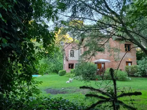 Los Araucanos & Mangore, B7600 Mar del Plata, Provincia de Buenos Aires, Argentina, Mar Del Plata, Buenos Aires, Argentina.
