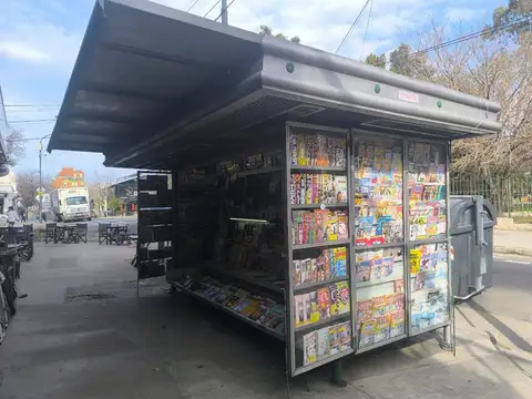 puesto de diarios buena ubicacion