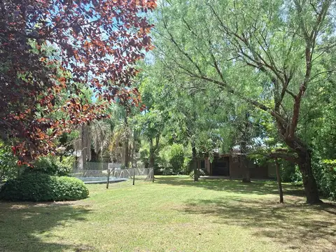 Venta Chalet 2 ambientes, sobre lote de 730m2. Parque Sakura, Exaltacion de la Cruz. Apto Credito