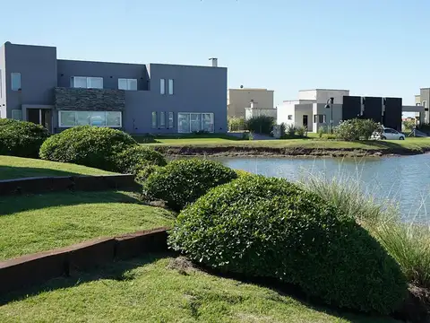 Terreno en Venta en Horizontes al Sur, USD 30.000