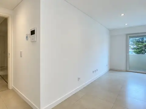 Oficina en Alquiler en Mundialista, $ 580.000