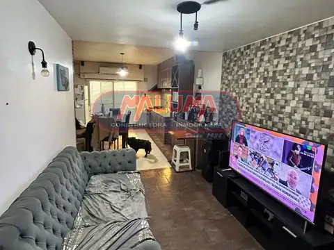 Casa 5 ambientes con 2 baños