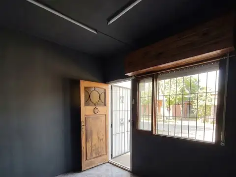 Casa en Venta con 4 cocheras