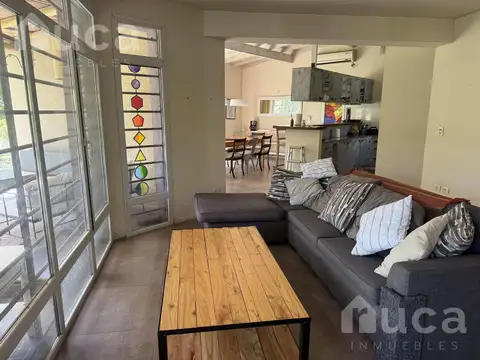 VENTA / ALQ VERANO | APTA CREDITO | Excelente CASA c/Jardin y Pileta | B. Las Chacras