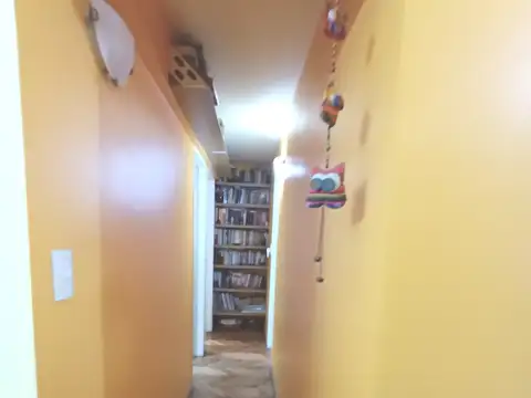 3 Ambientes Muy Bueno al Frente. Gran Balcón - Lavadero y pequeño Patio- Cocina Comoda