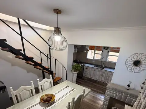Depto Tipo Casa en Venta de 3 ambientes