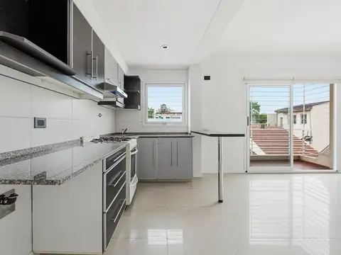 Venta Departamento 2 ambientes Villa Luro cochera y balcon