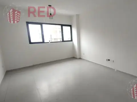 Oficina en Alquiler al Este