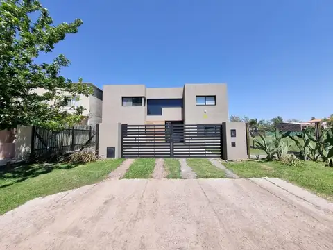Casa en Alquiler Temporal de 3 dormitorios