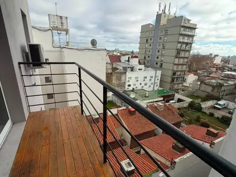 Alquiler - Monoamb con balcón a estrenar - ZONA LA PERLA