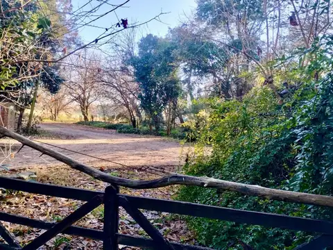 Manzanares - 6900m2 Casa, Quincho, Pileta