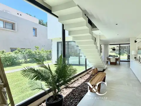 Casa en Venta de 5 dormitorios