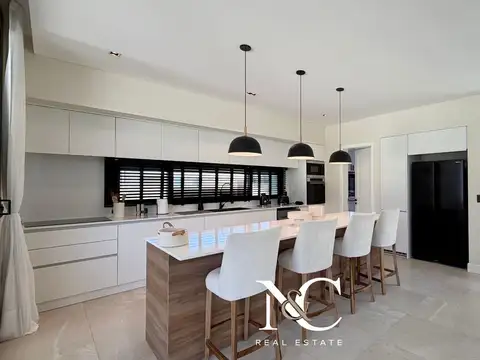 Casa en Venta al Este