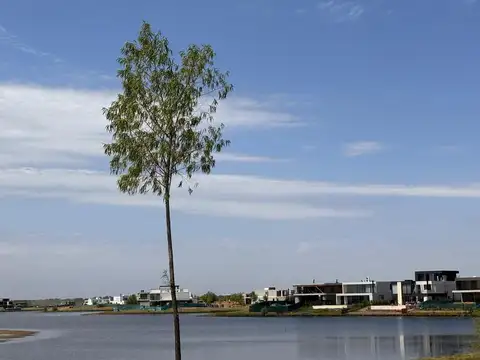 Venta Lote con Vista al Lago en Amarras Puertos Escobar