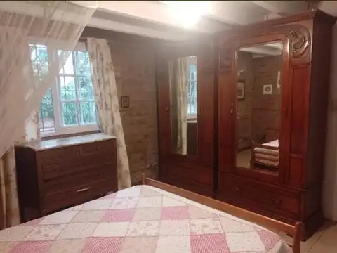 Casa 2 ambientes con 1 baño