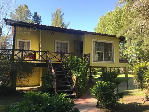 VENTA CASA 4 AMBIENTES EN ISLA EN TIGRE