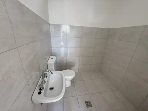 Oficina en Alquiler al Sur