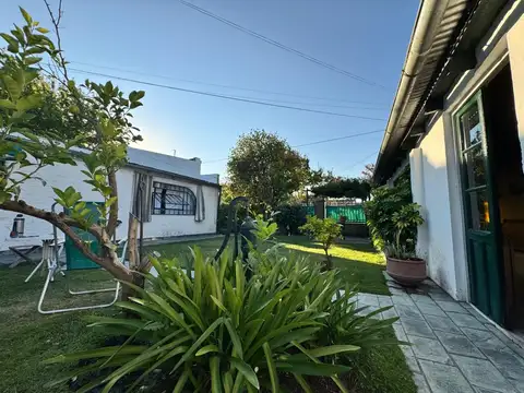 SE VENDE CASA 3 HABITACIONES  GARAGE