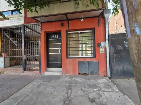 En Venta Departamento Tipo Casa 2 Ambientes y Medio Martín Coronado F: 11227