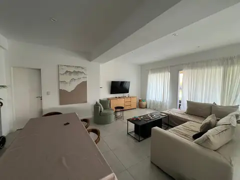 Casa en Alquiler en San Sebastian, USD 1.190
